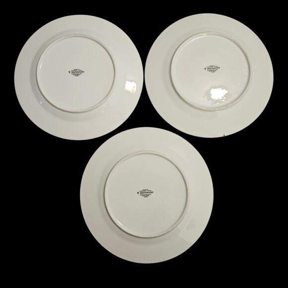 WT Southwicke Porcelain China Dinner Plates Set of 3 White Embossed Japan - Picture 6 of 7
